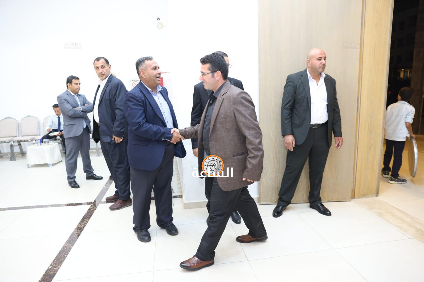 Madar Al-Saa Images 0.771643872273584