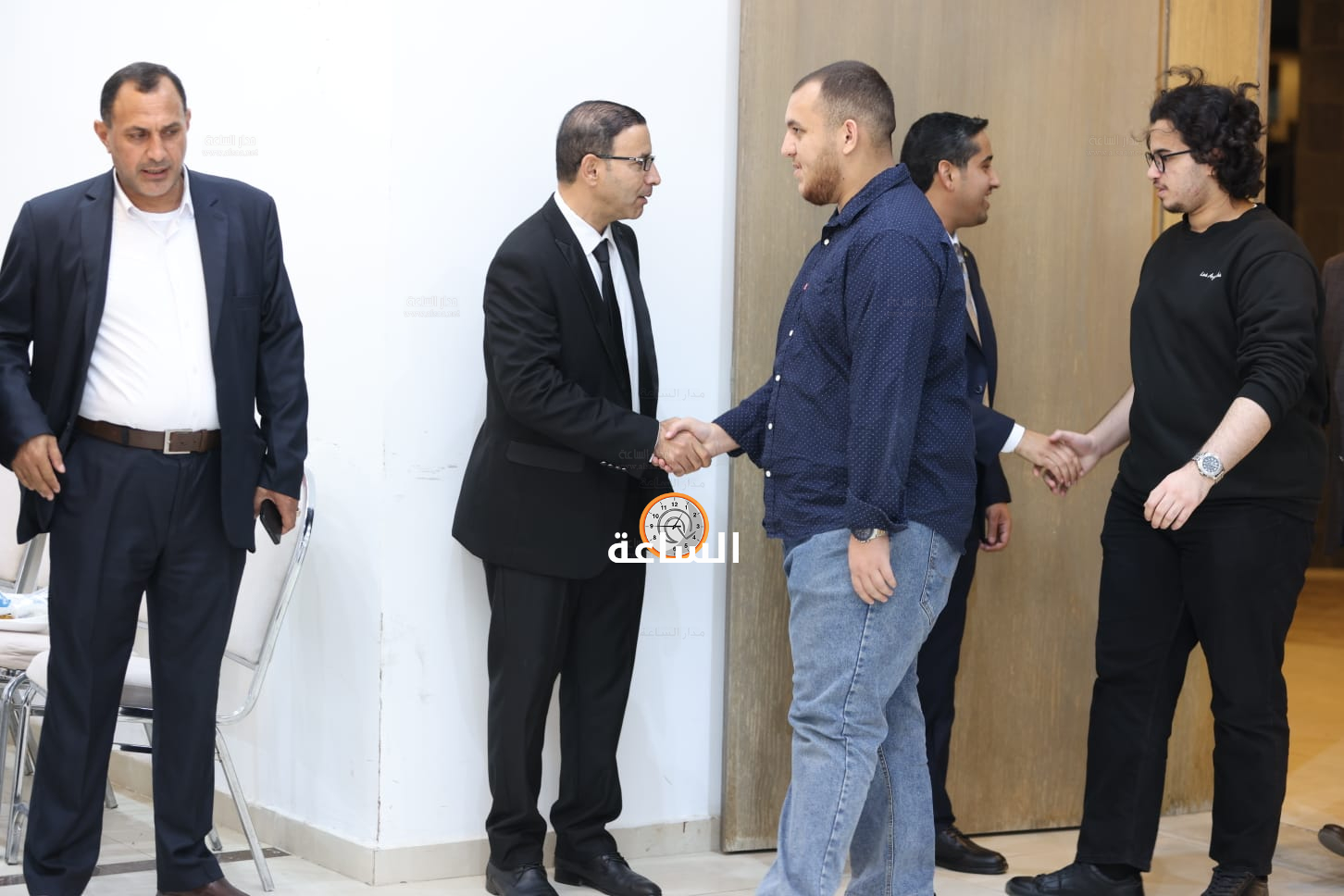 Madar Al-Saa Images 0.2524323599902092