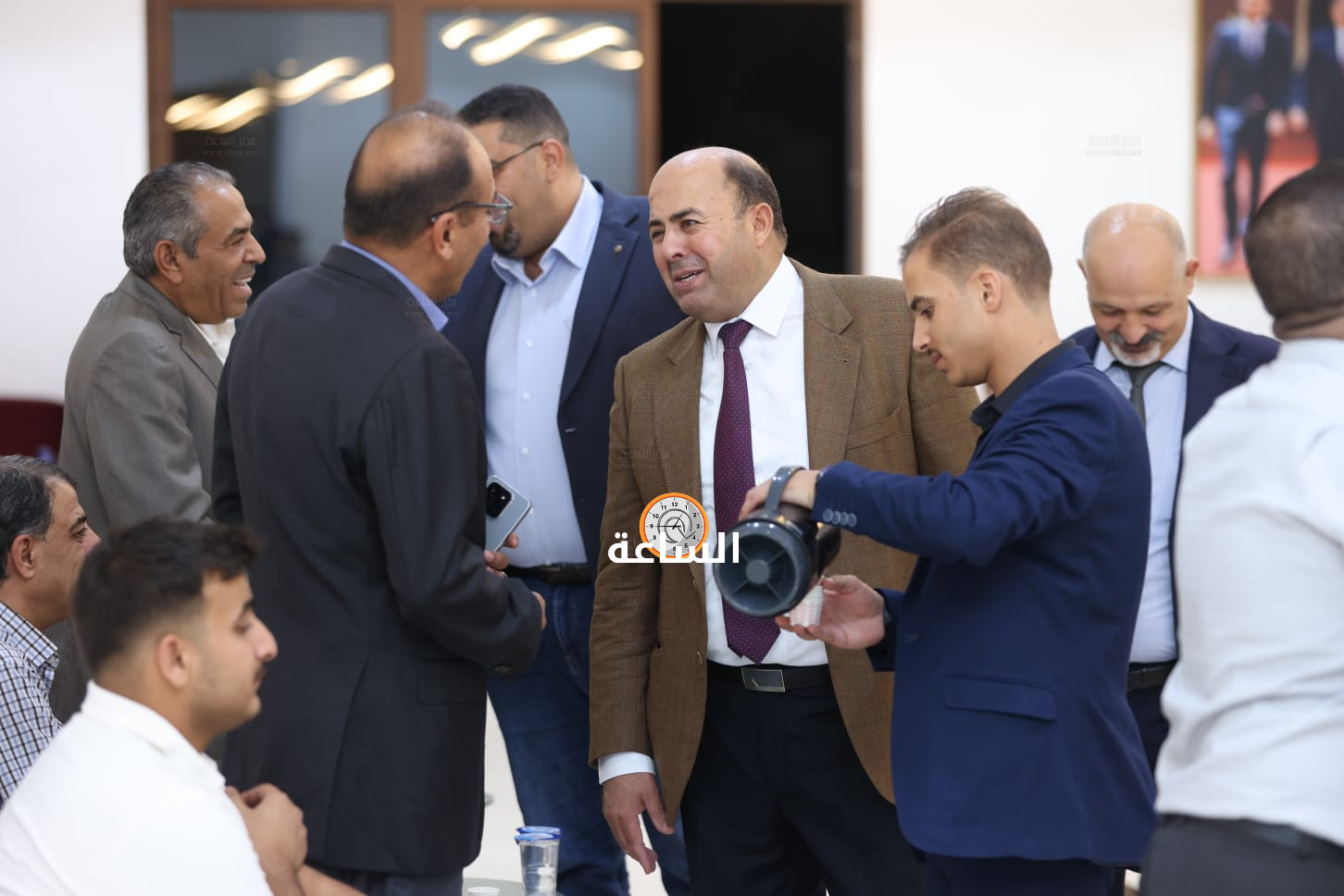 Madar Al-Saa Images 0.3976224831386934