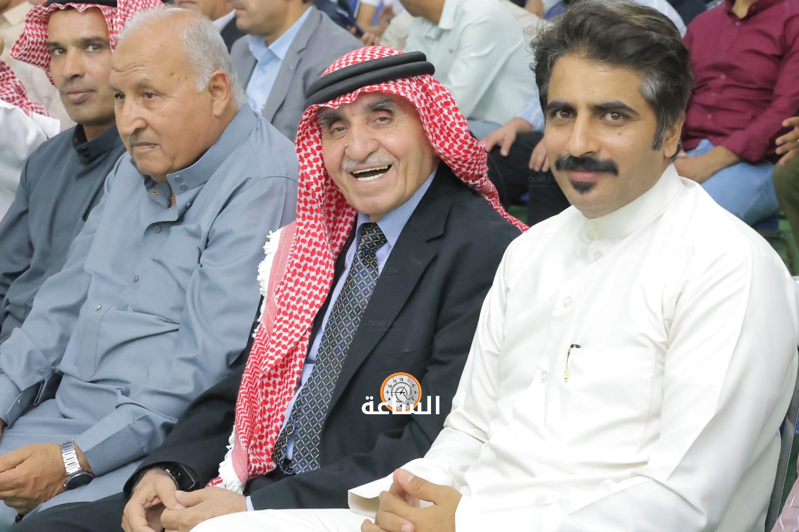 Madar Al-Saa Images 0.24146294323345763