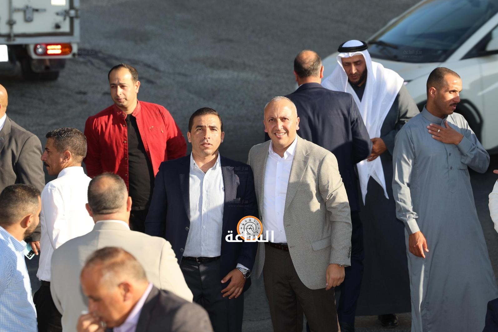 Madar Al-Saa Images 0.3904683346825436