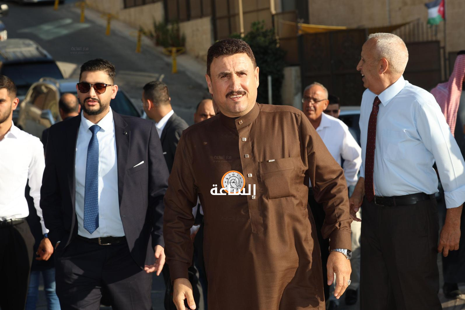 Madar Al-Saa Images 0.3412708100710107