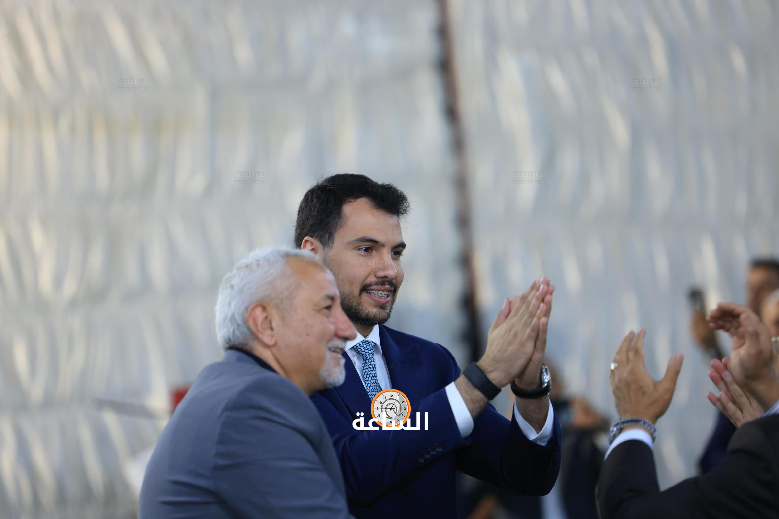 Madar Al-Saa Images 0.3526371037855427