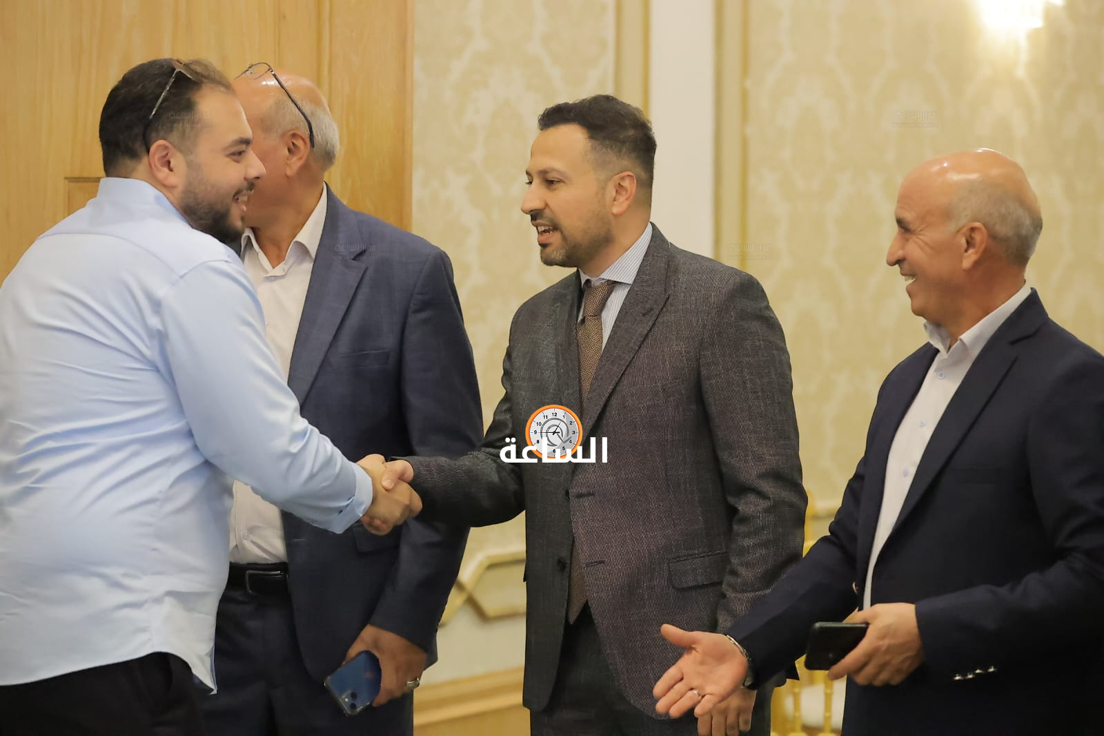 Madar Al-Saa Images 0.47688704780801294