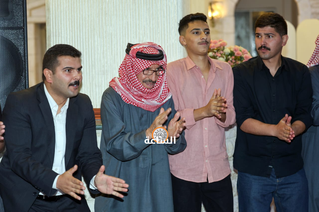 Madar Al-Saa Images 0.6846971986064793