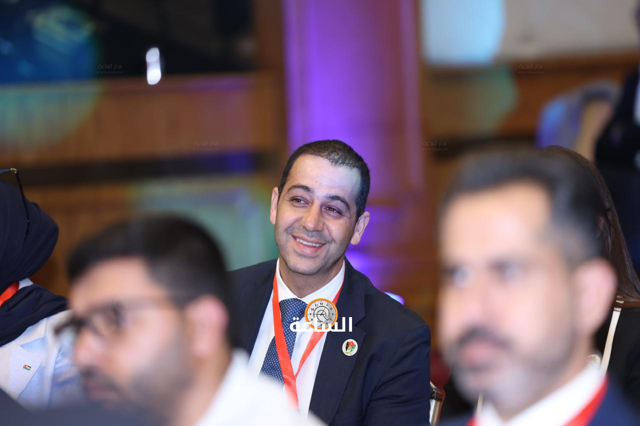 Madar Al-Saa Images 0.11853554693440116