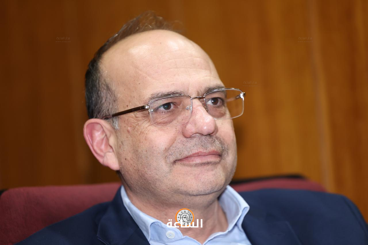 Madar Al-Saa Images 0.0008748161228397944