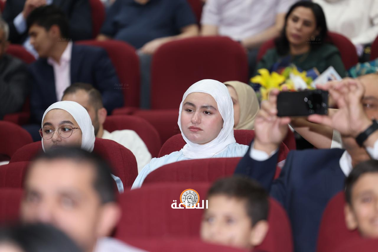 Madar Al-Saa Images 0.3921546053919688