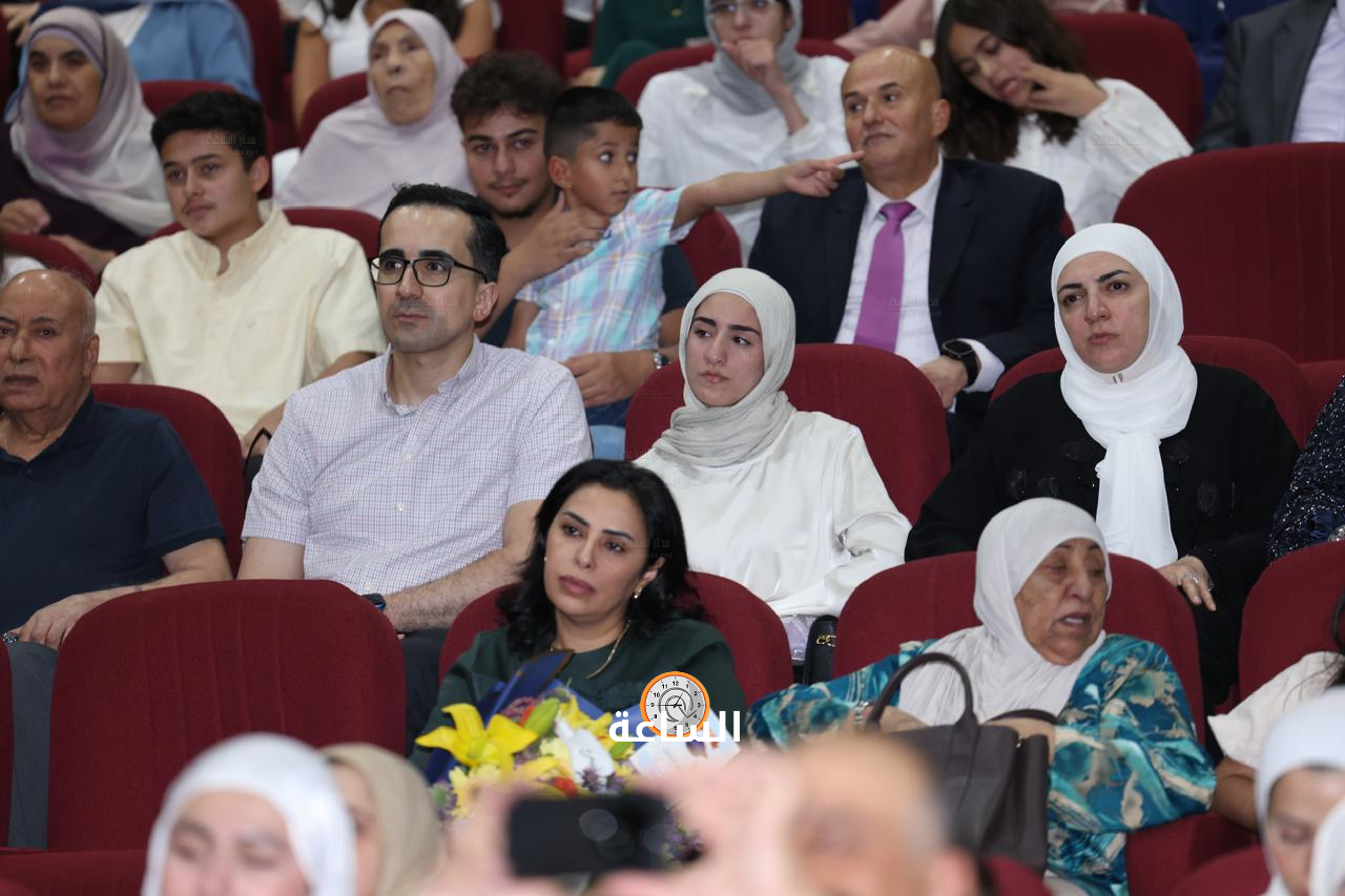 Madar Al-Saa Images 0.40945653905231405
