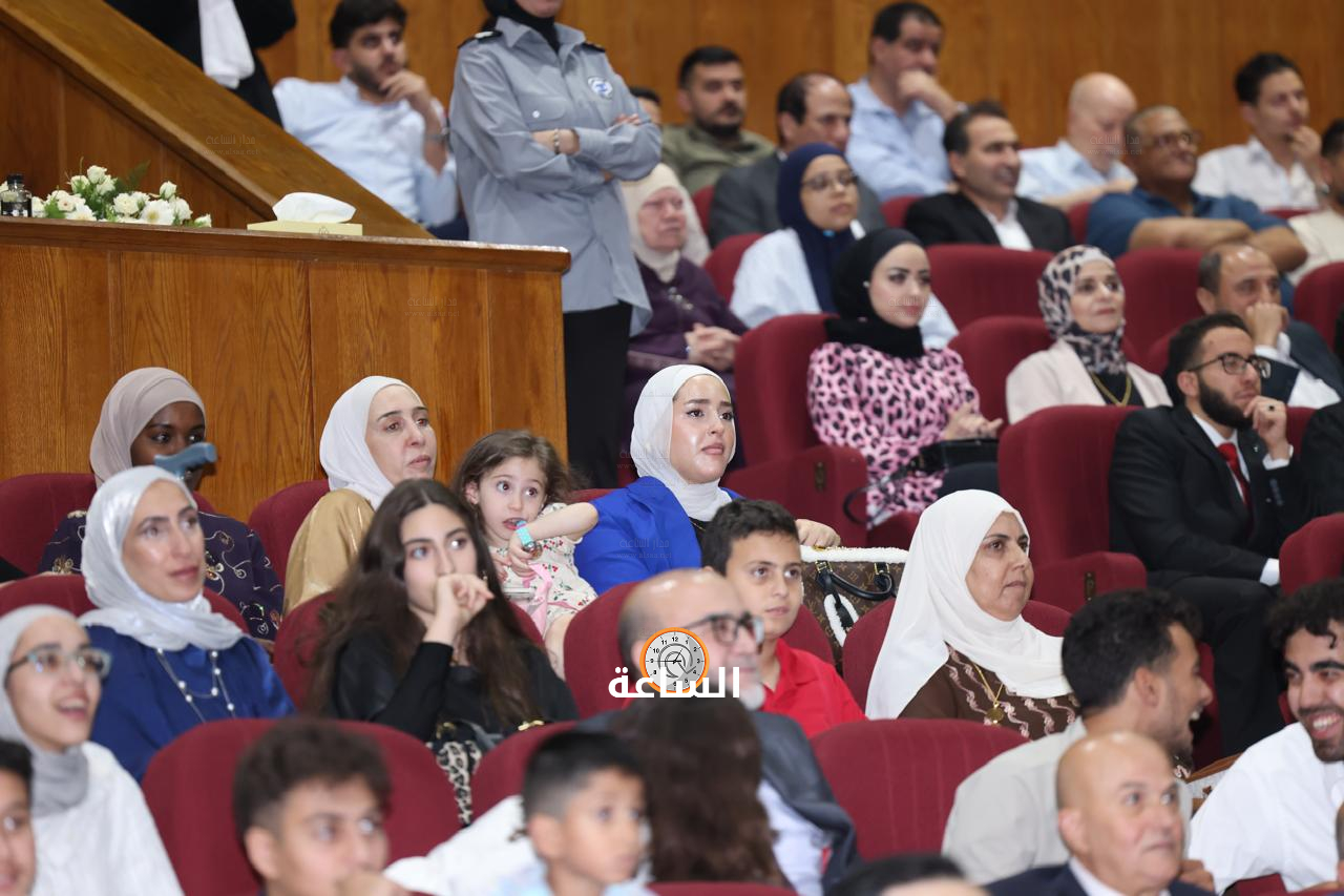 Madar Al-Saa Images 0.6781080652661363