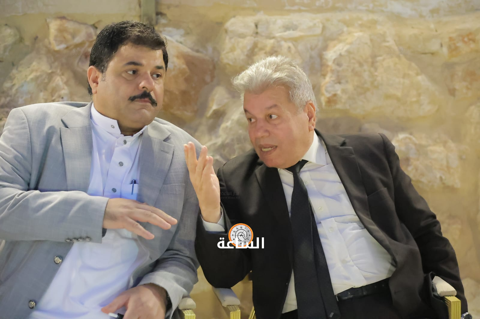 Madar Al-Saa Images 0.9886996335330188