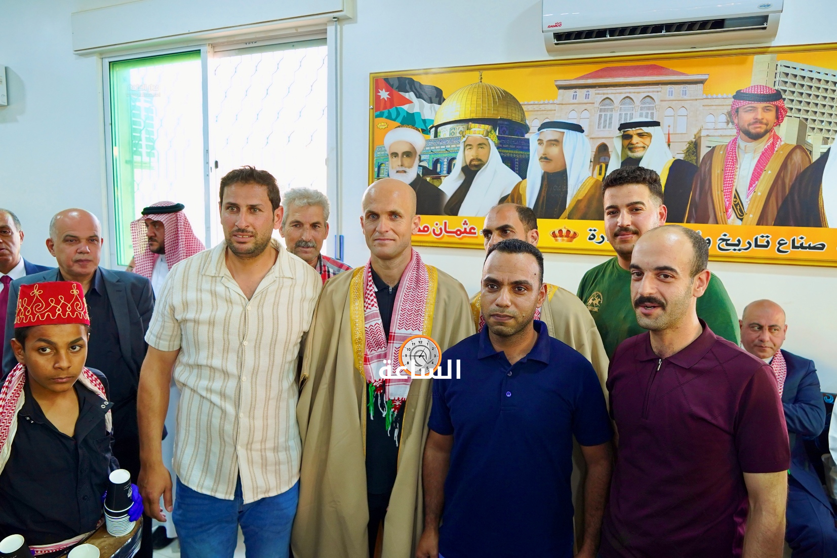 Madar Al-Saa Images 0.7258021735002524