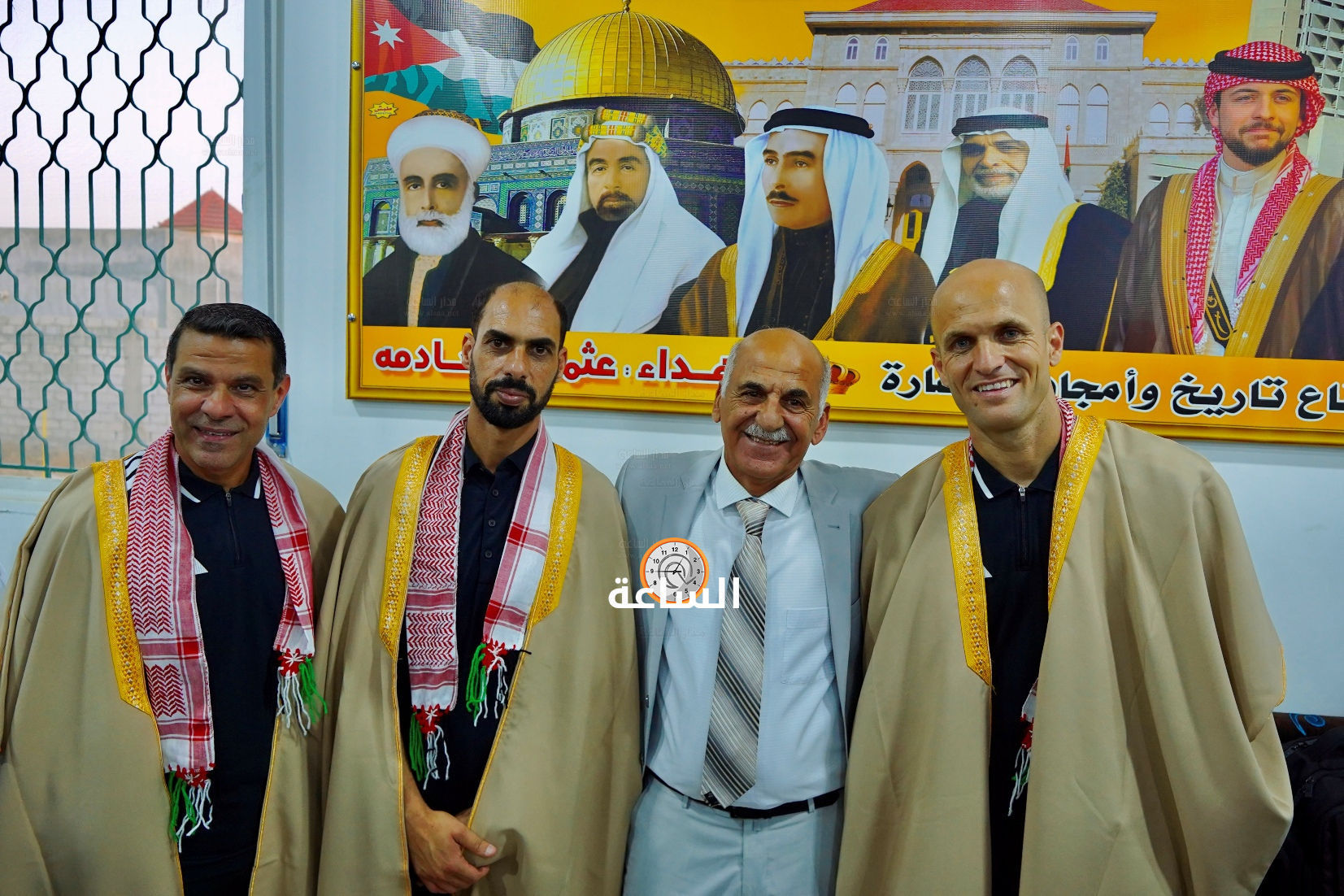 Madar Al-Saa Images 0.7380926111941392