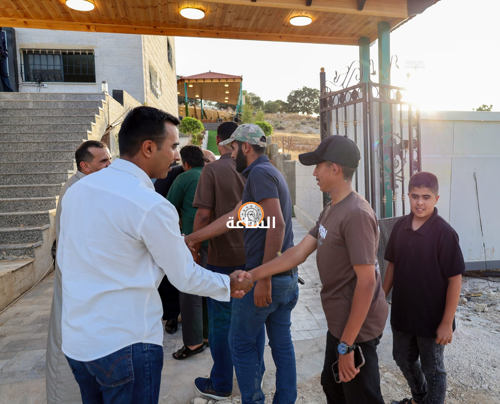 Madar Al-Saa Images 0.8887334240285285