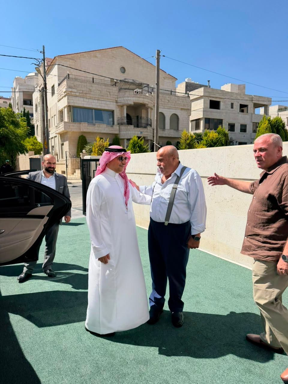 Madar Al-Saa Images 0.980830022566921