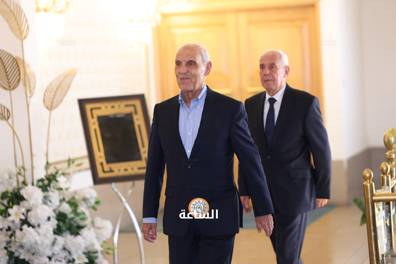 Madar Al-Saa Images 0.7336171513587655