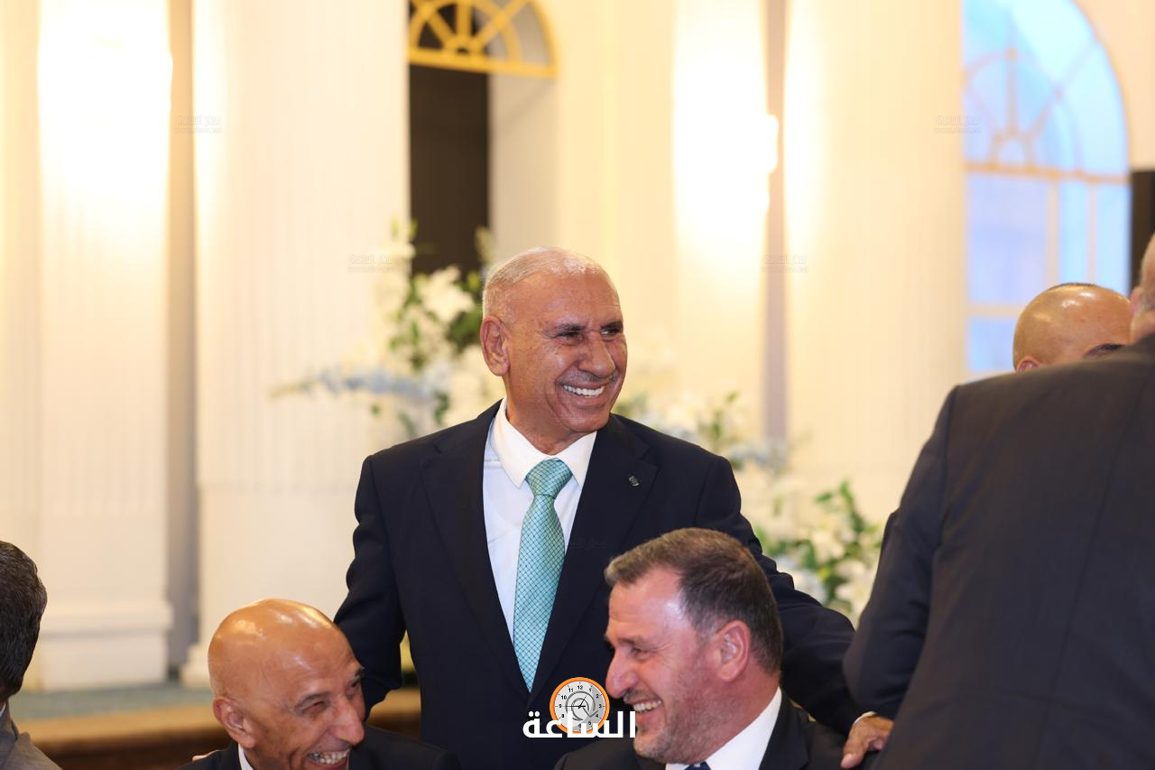 Madar Al-Saa Images 0.3573251325805321