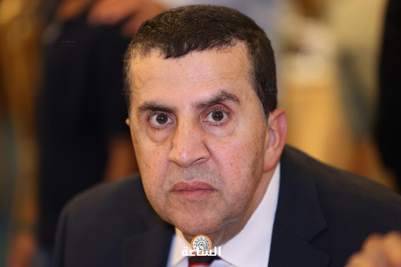 Madar Al-Saa Images 0.053095714332178745