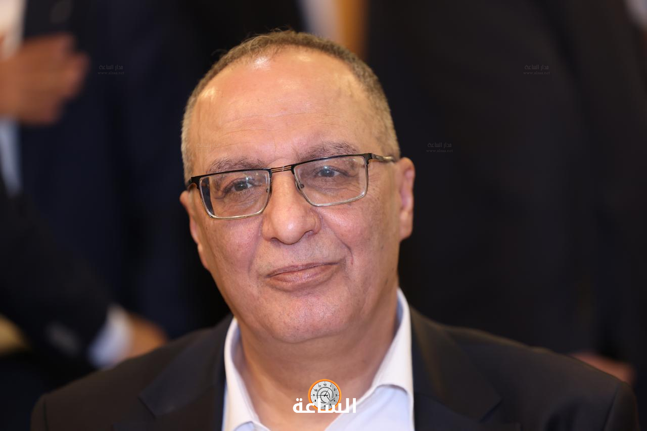 Madar Al-Saa Images 0.48091241129454965