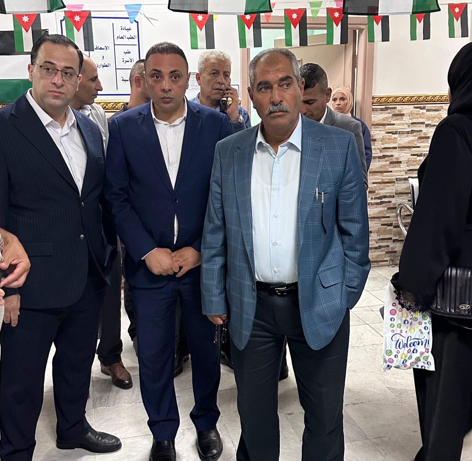Madar Al-Saa Images 0.4108671372468319
