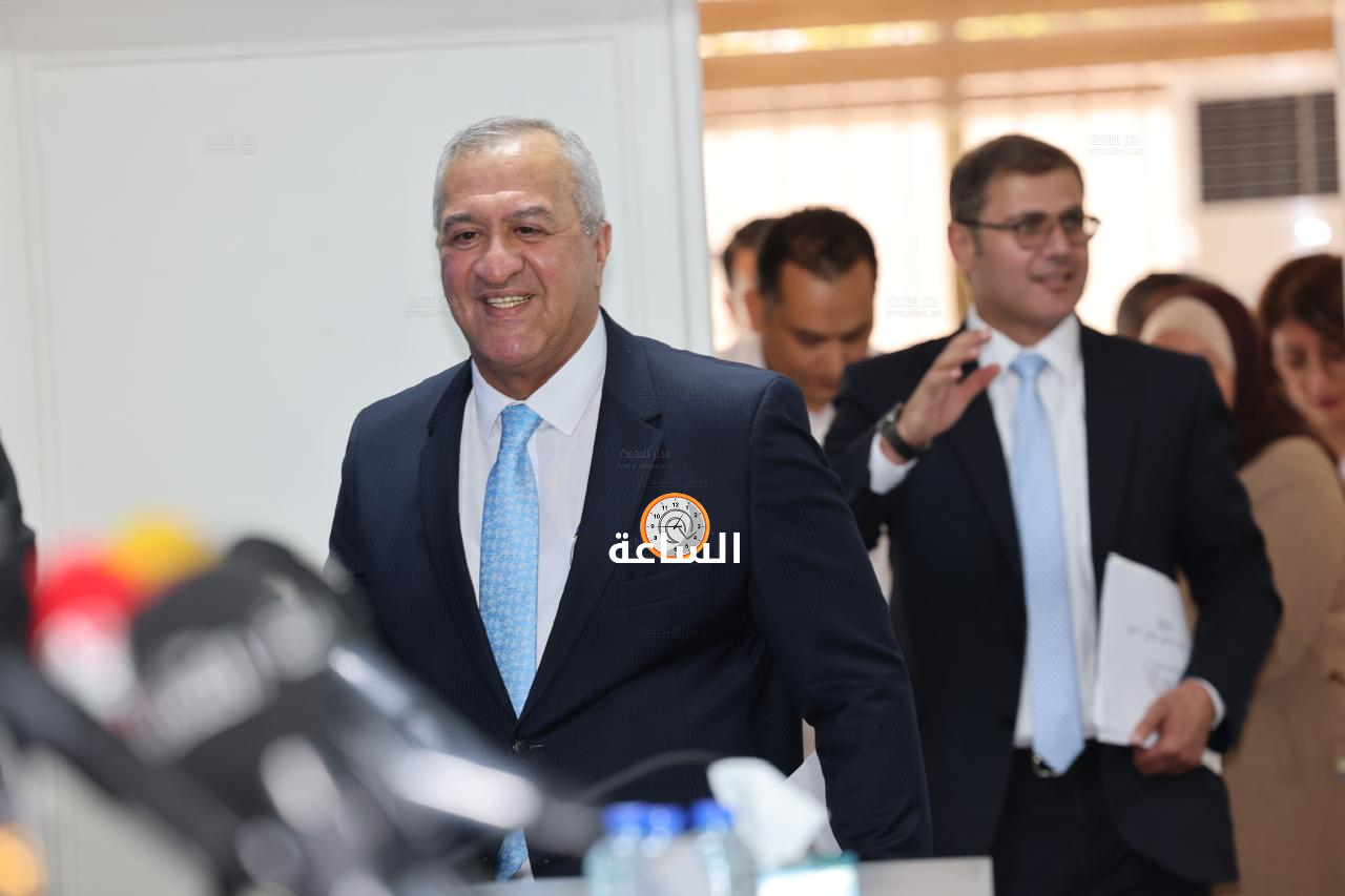 Madar Al-Saa Images 0.03572832191341069