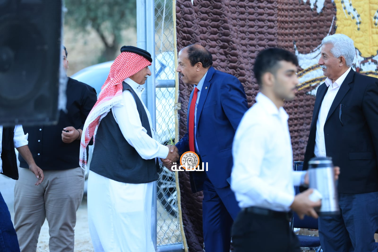 Madar Al-Saa Images 0.553858656805104