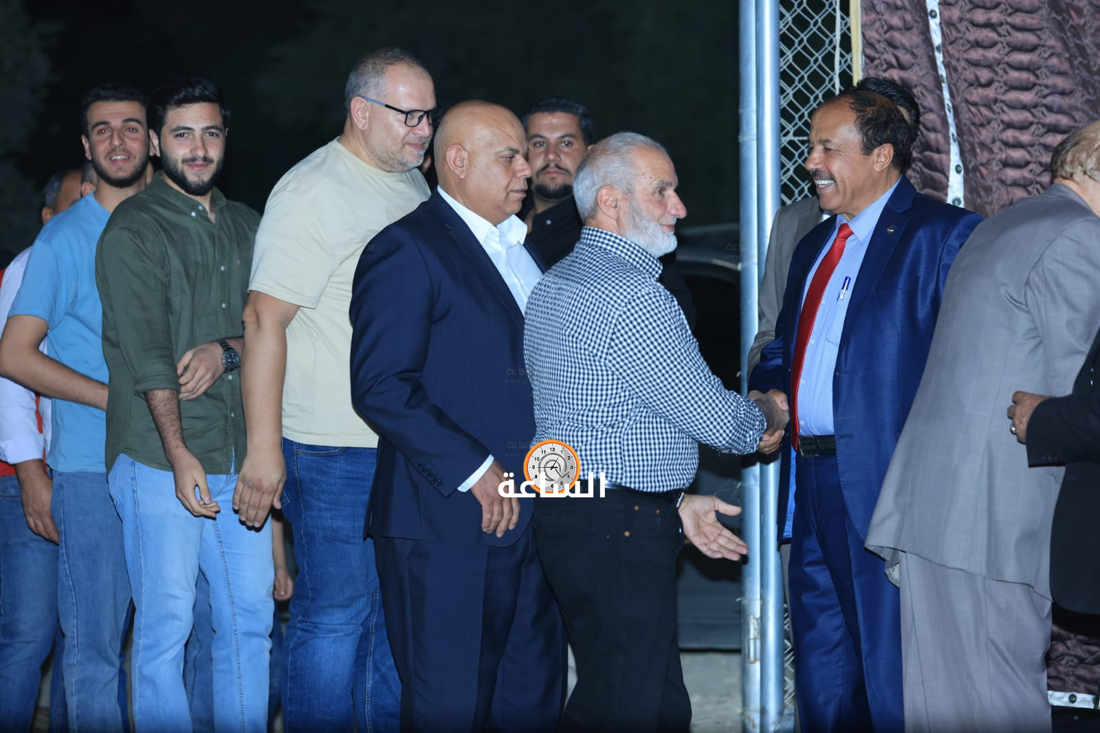 Madar Al-Saa Images 0.575782435741171