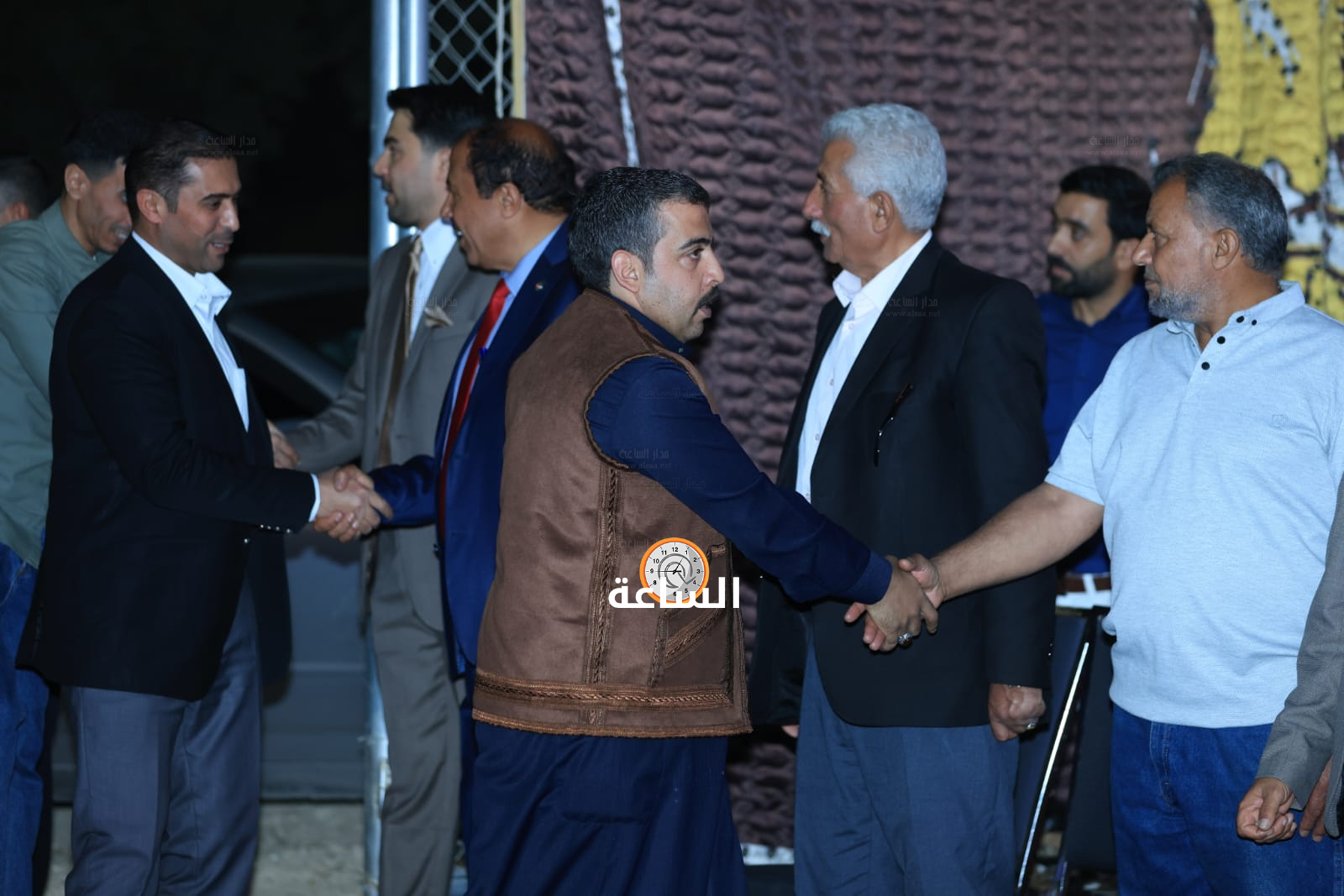 Madar Al-Saa Images 0.5828641451657