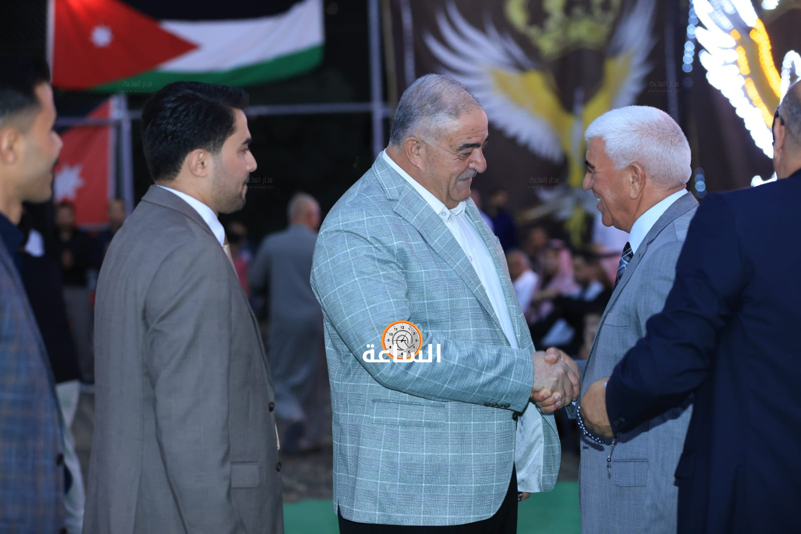 Madar Al-Saa Images 0.3278695757487371