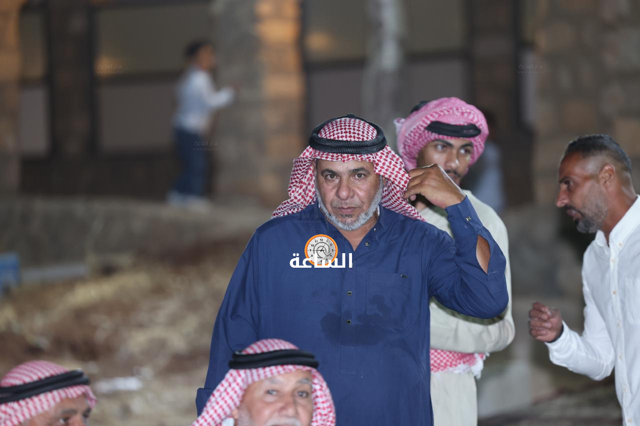 Madar Al-Saa Images 0.34119132803992147