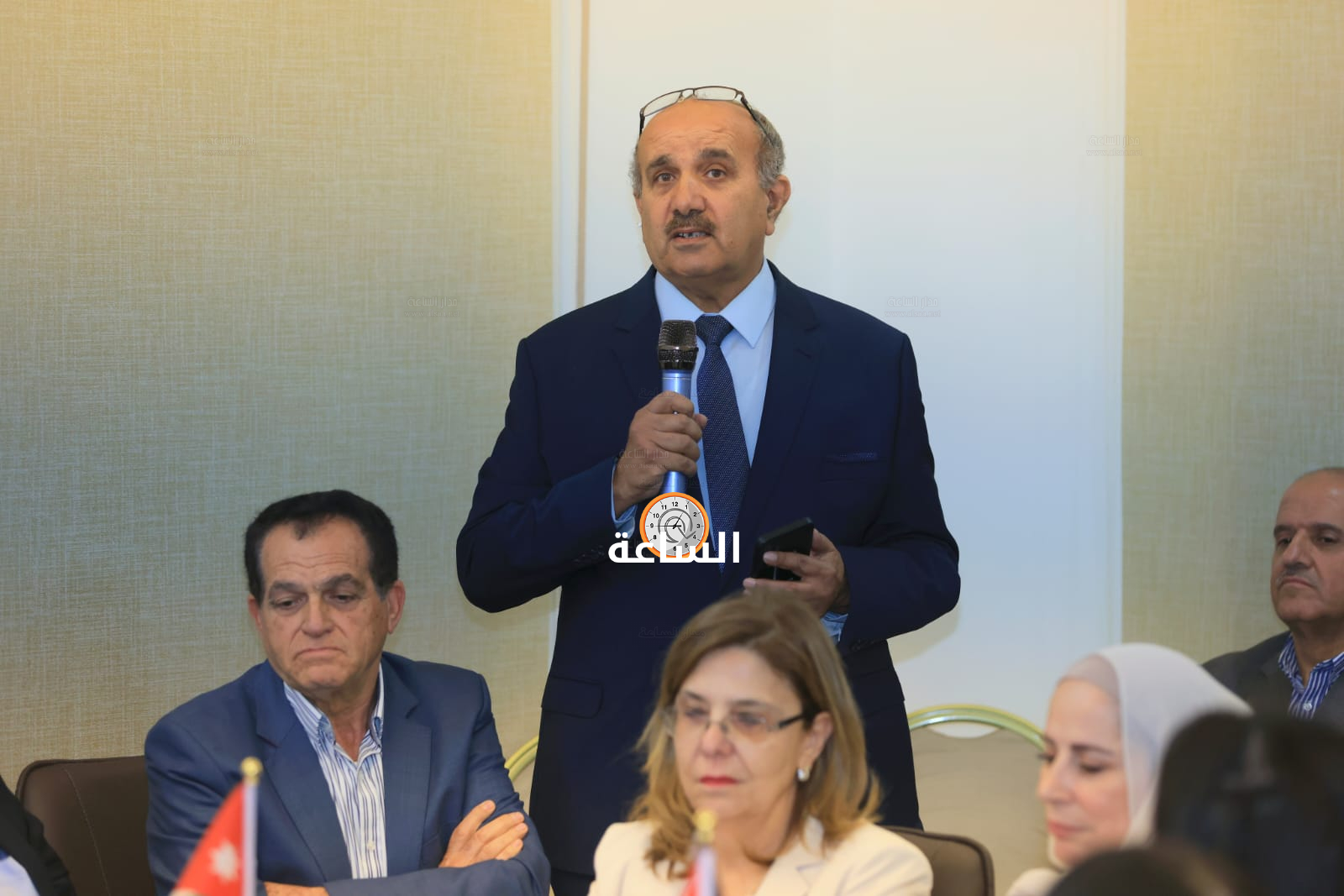 Madar Al-Saa Images 0.51228525642973