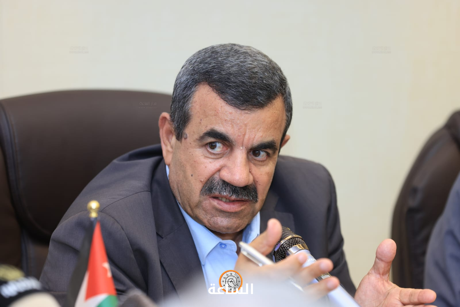 Madar Al-Saa Images 0.7123565179673005