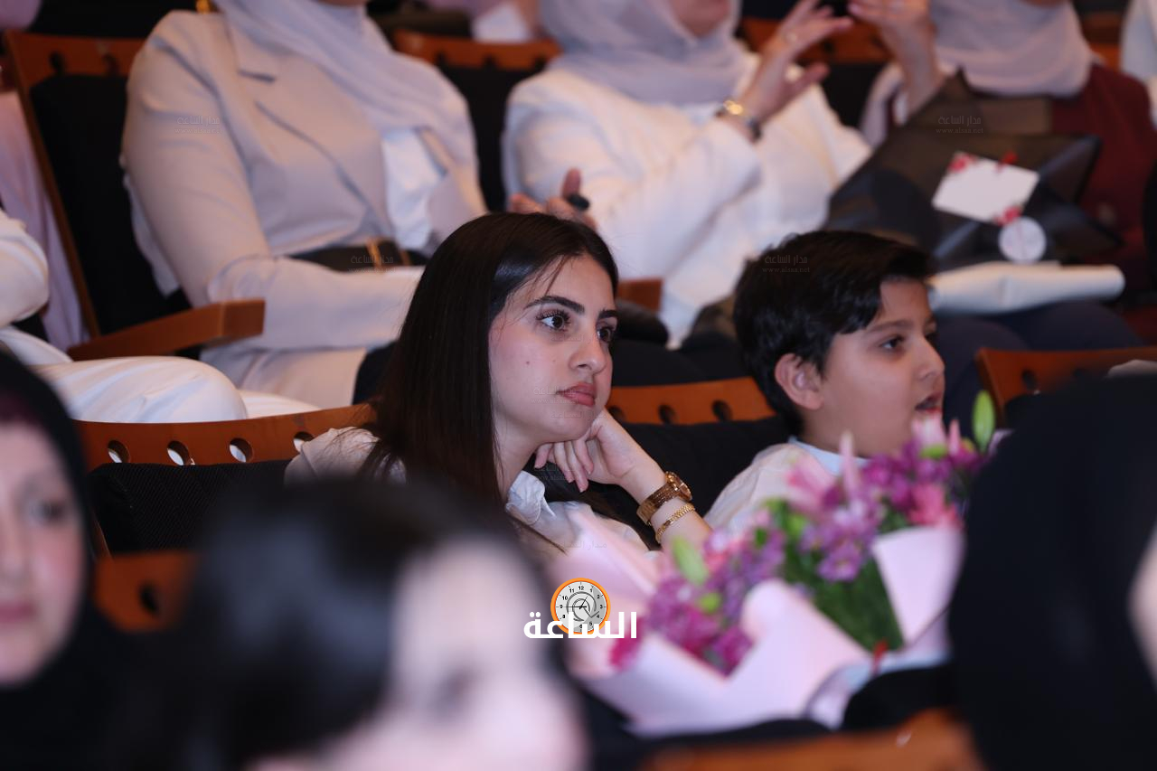 Madar Al-Saa Images 0.01948862211775715
