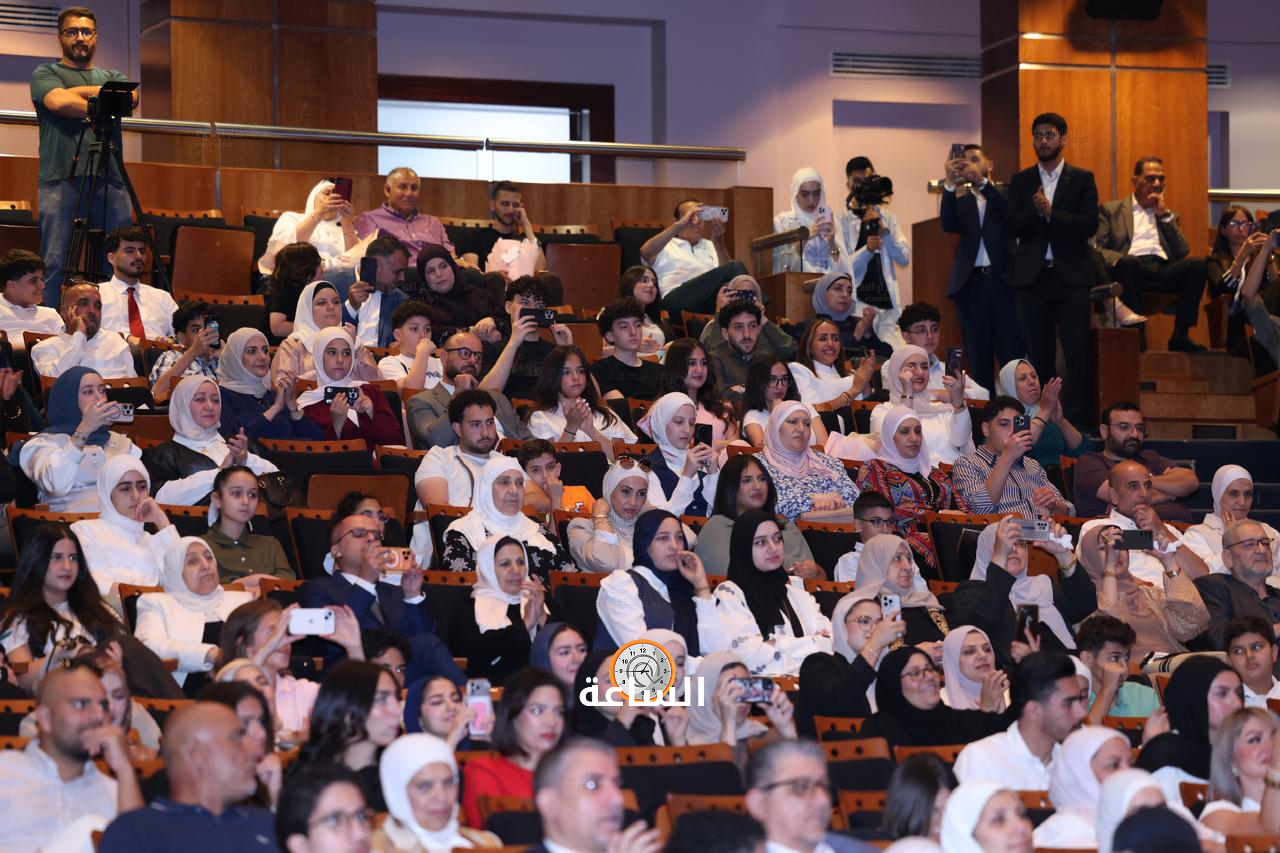 Madar Al-Saa Images 0.5849392353689129