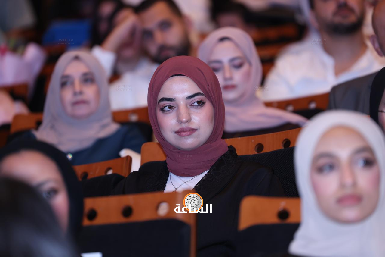 Madar Al-Saa Images 0.8311895393398717