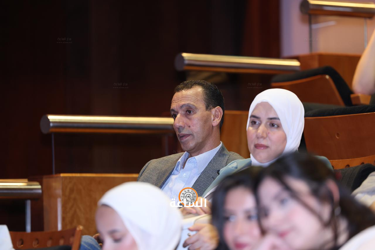 Madar Al-Saa Images 0.04159003119110116