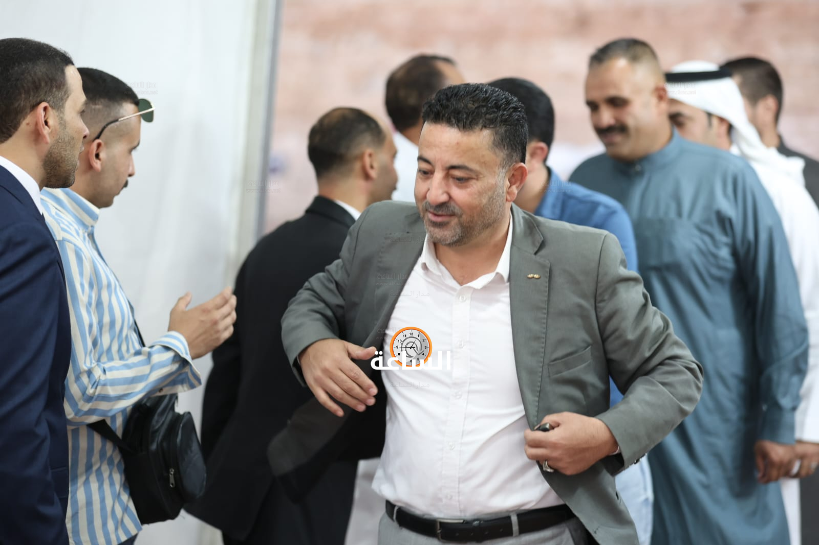 Madar Al-Saa Images 0.2608770120386966