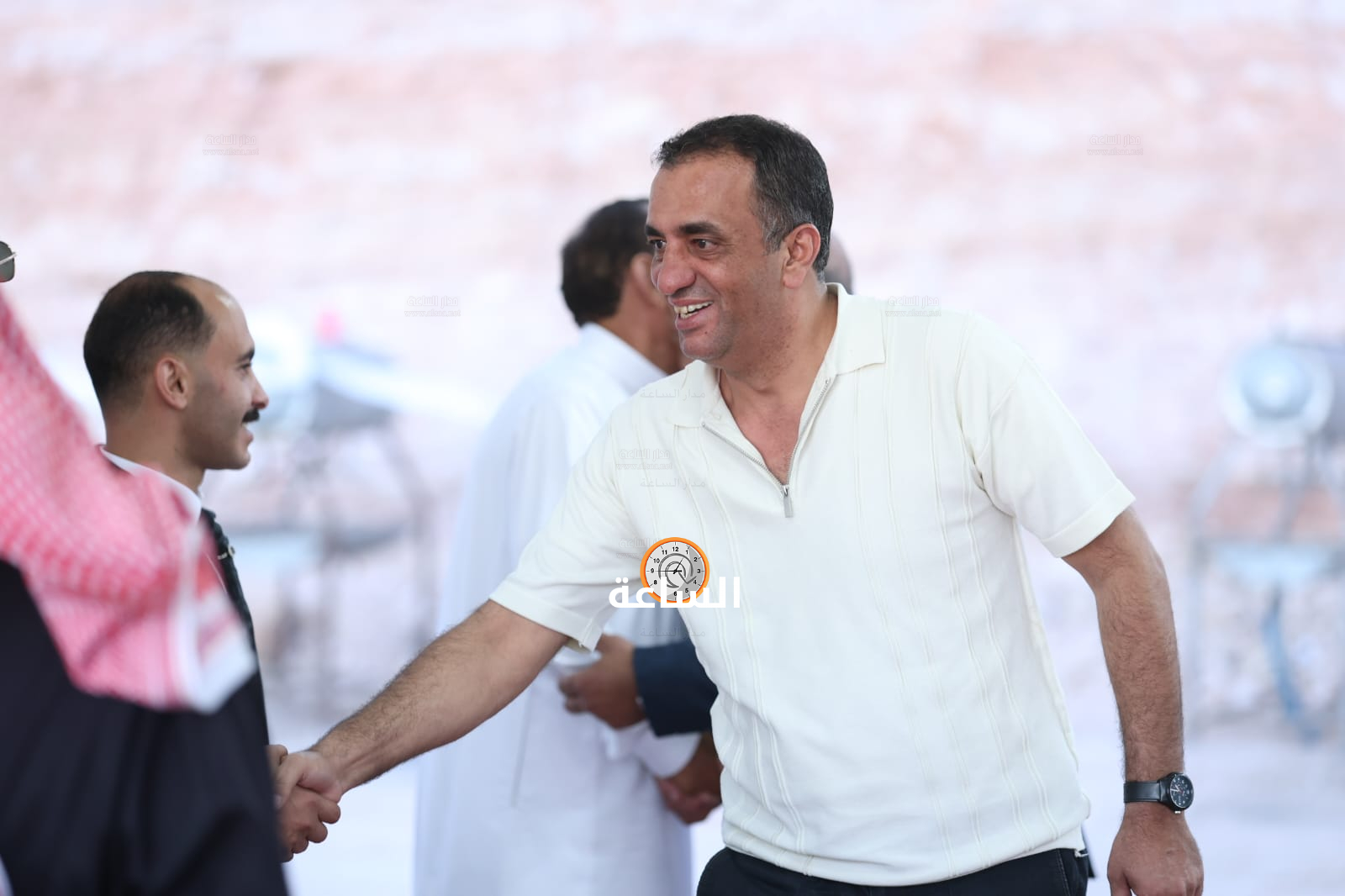 Madar Al-Saa Images 0.4231894211831878