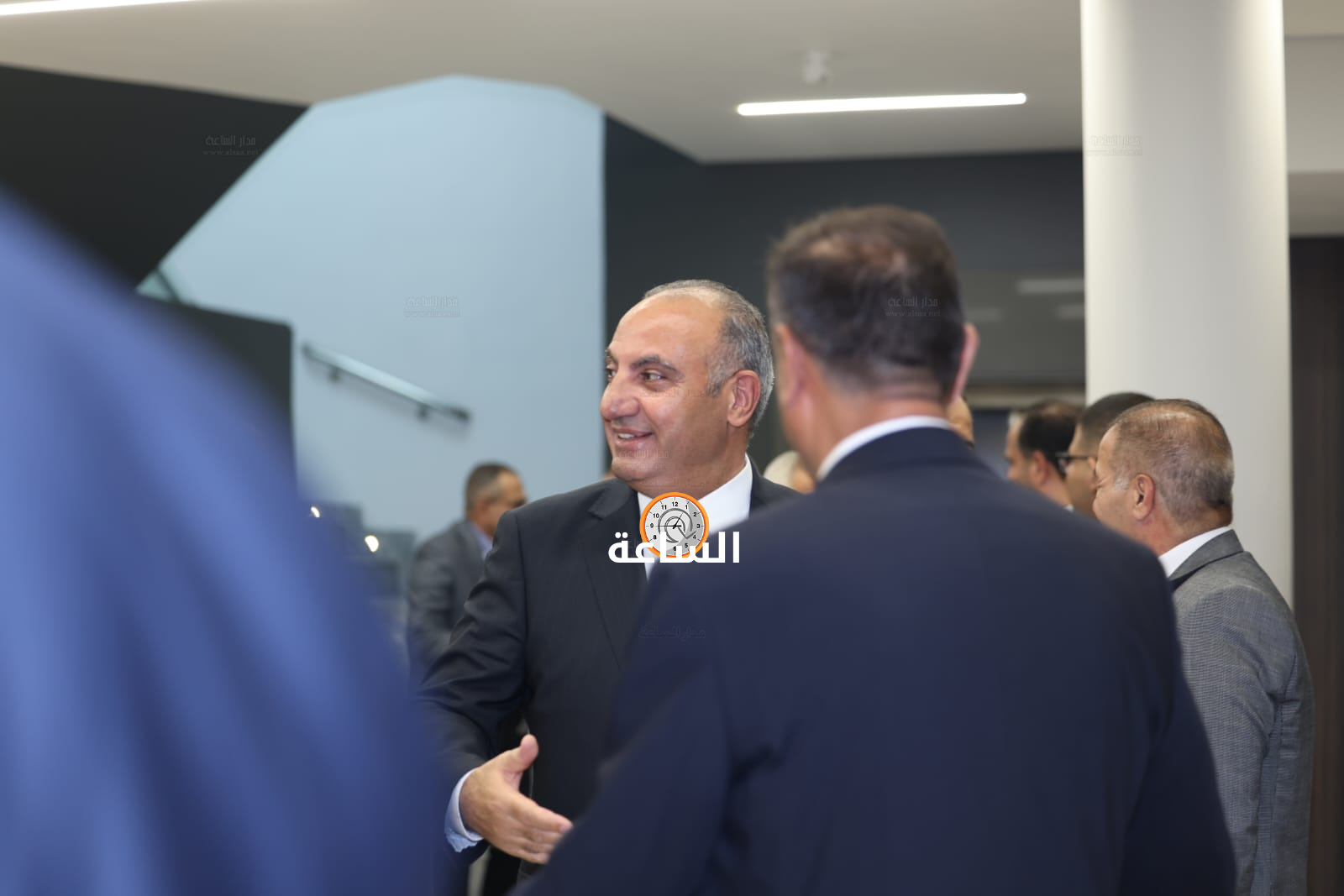 Madar Al-Saa Images 0.4941122721488469