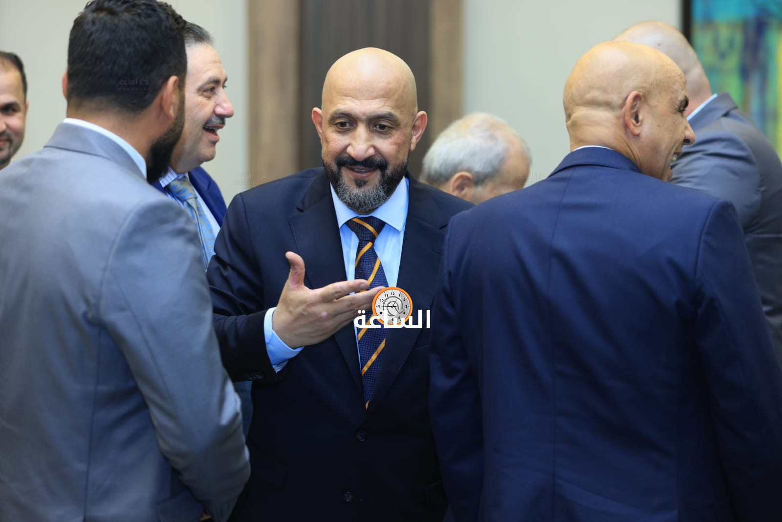 Madar Al-Saa Images 0.5810465059639178