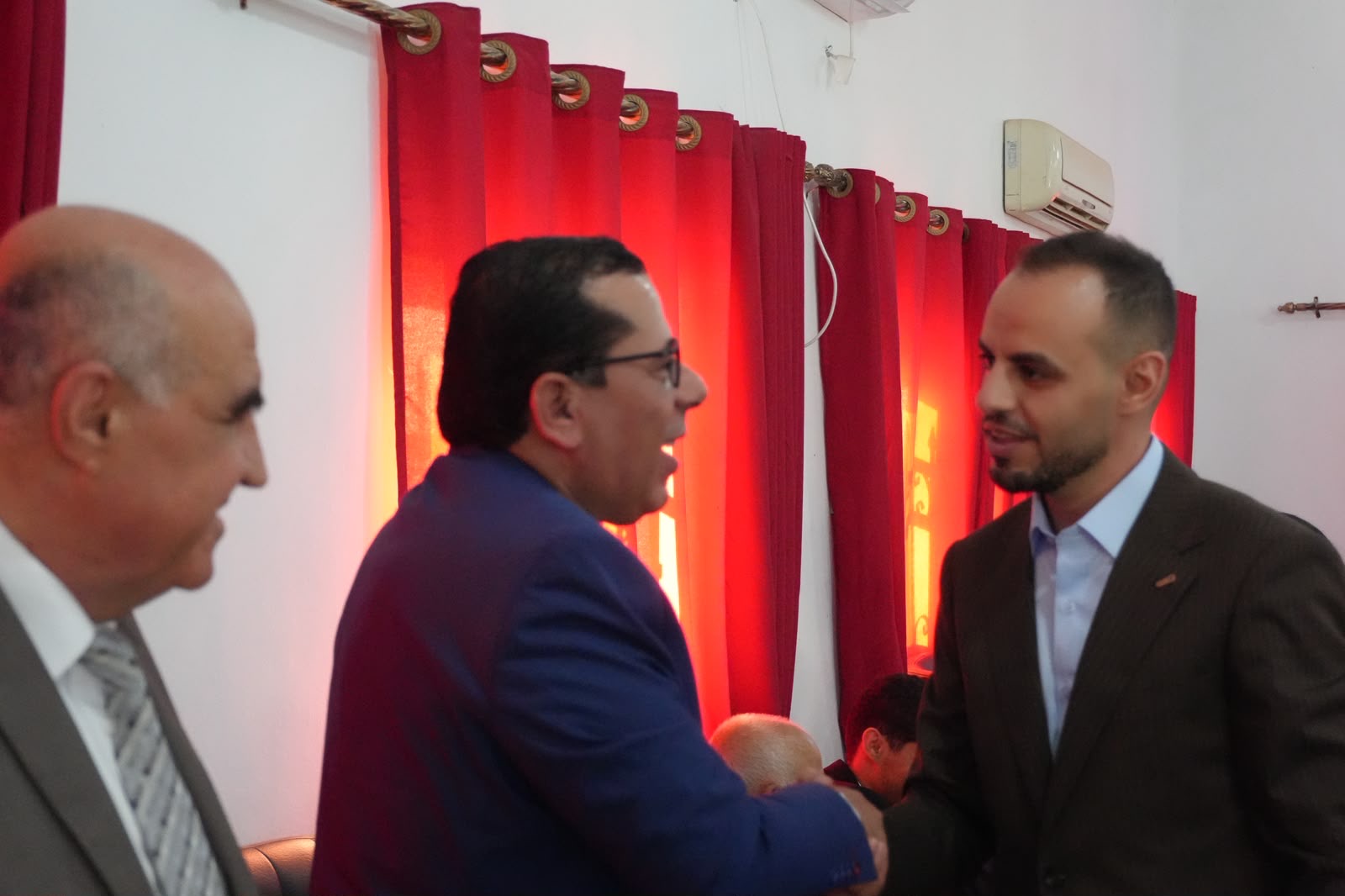 Madar Al-Saa Images 0.27467917828466193