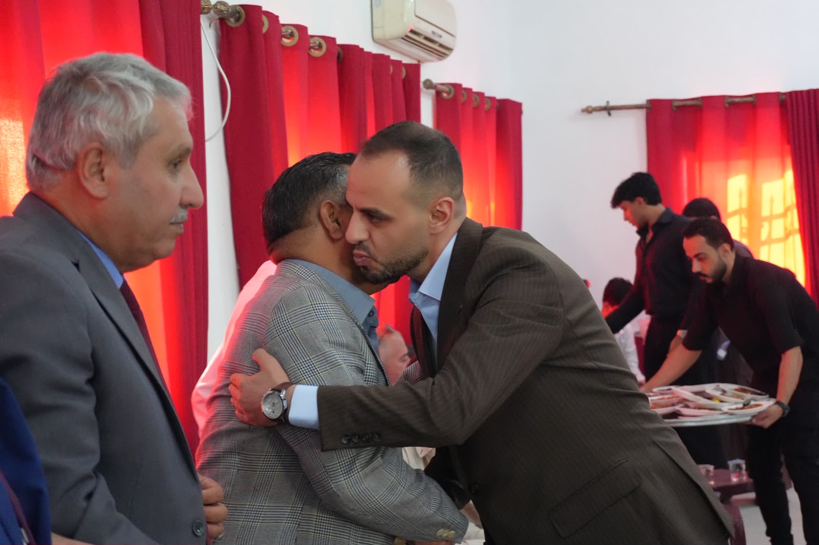 Madar Al-Saa Images 0.4266750715715597
