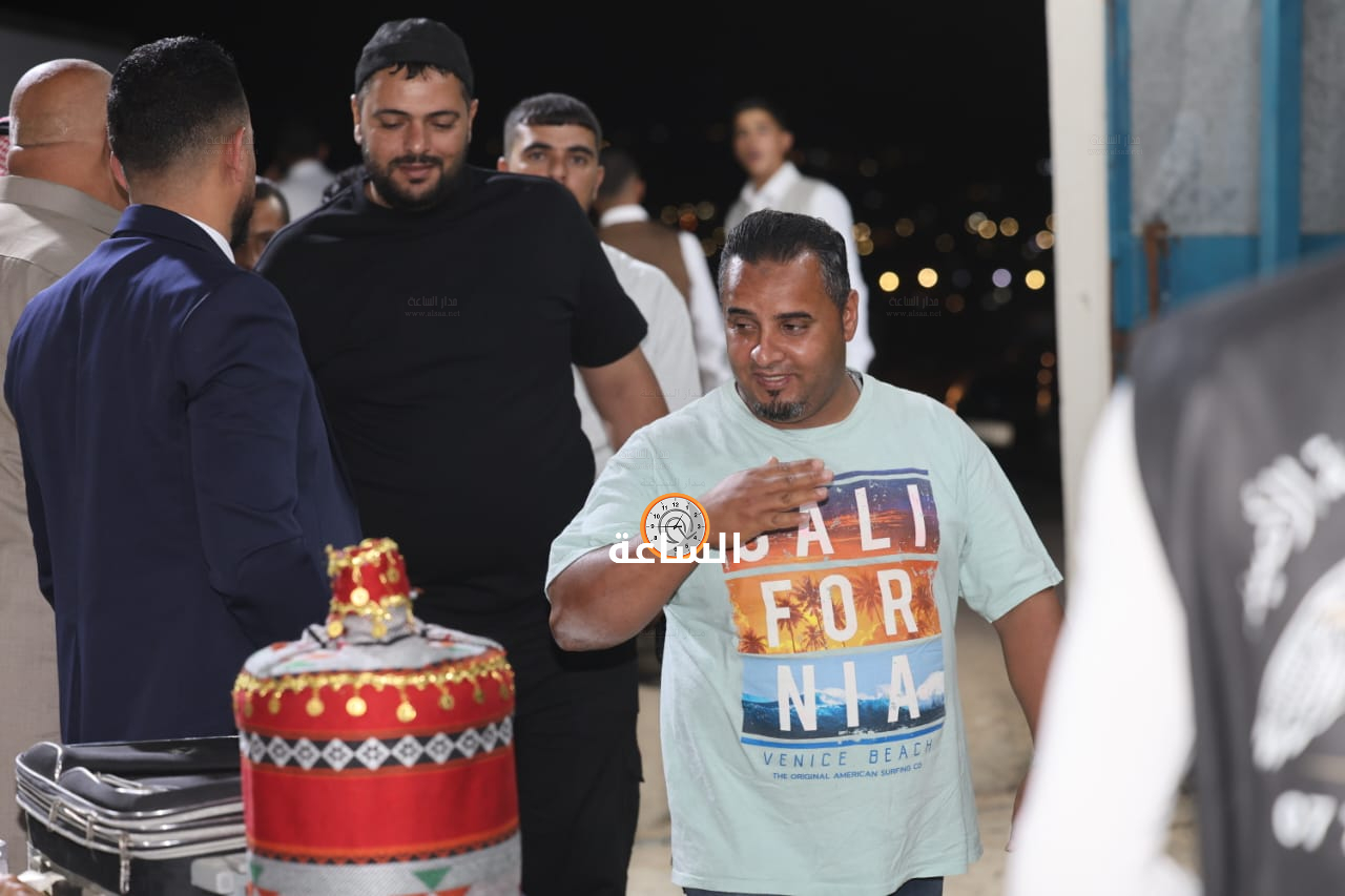 Madar Al-Saa Images 0.9229605399586185