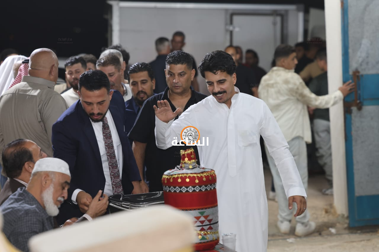 Madar Al-Saa Images 0.41464568683844216