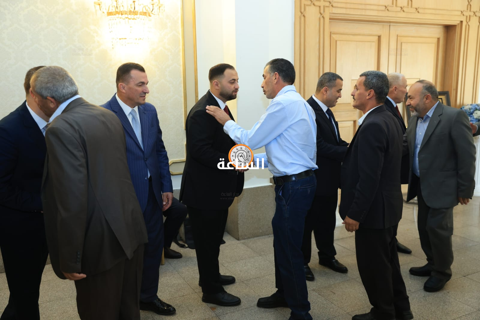 Madar Al-Saa Images 0.8821783819667283