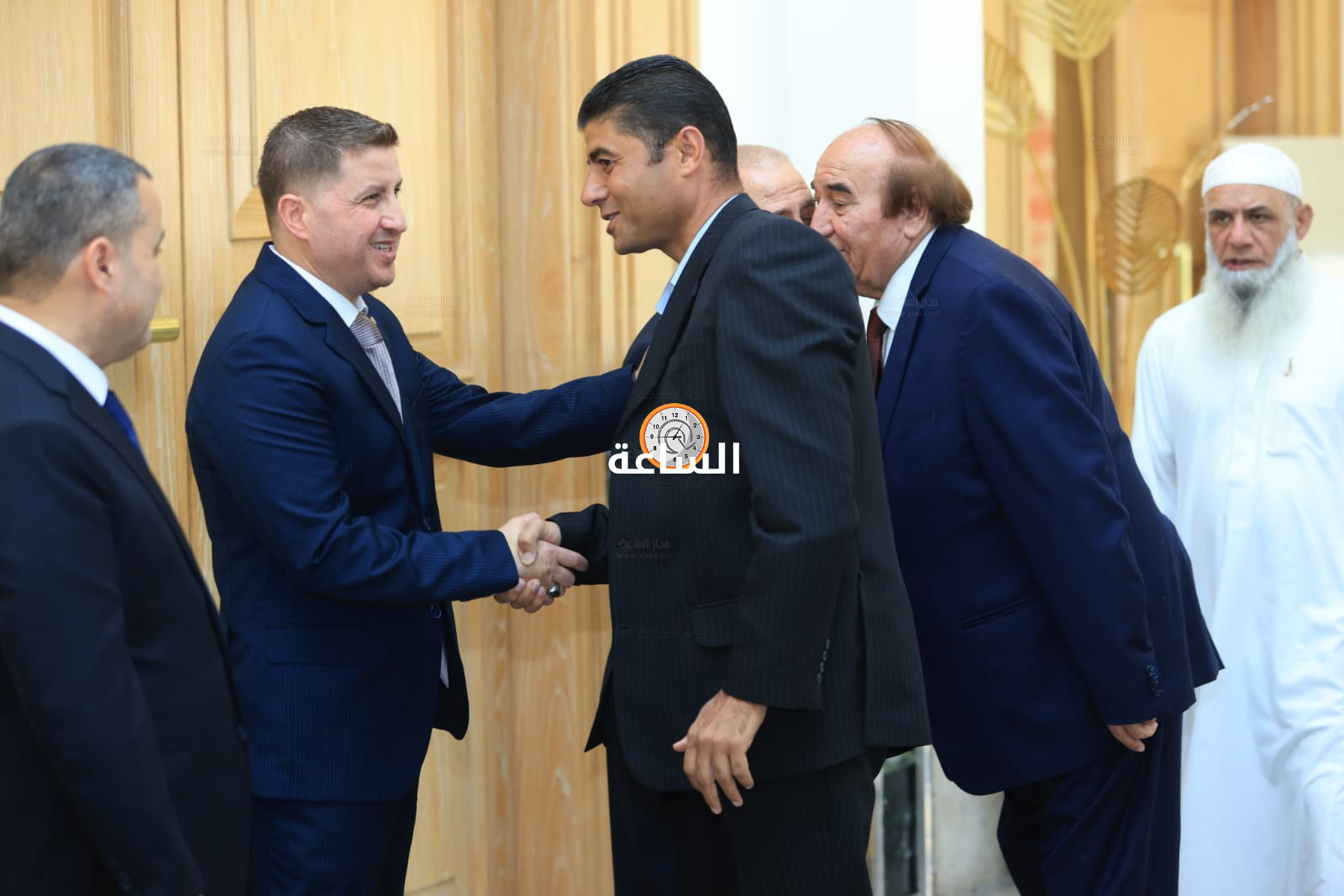 Madar Al-Saa Images 0.14905965357131312