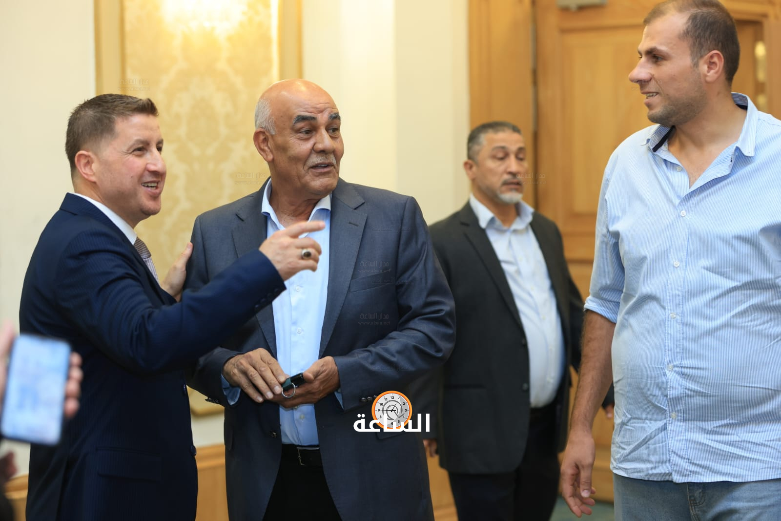 Madar Al-Saa Images 0.8519028287797596
