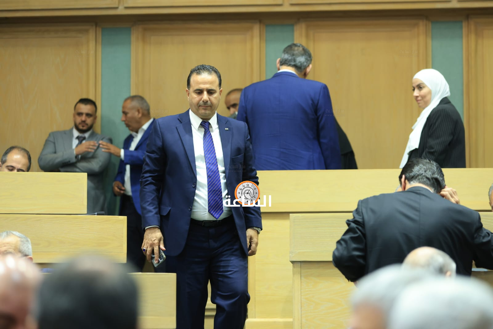 Madar Al-Saa Images 0.3498118128521368