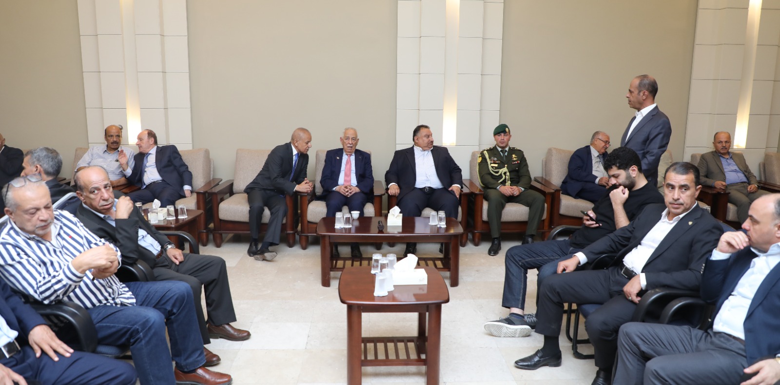 Madar Al-Saa Images 0.1732867790068202