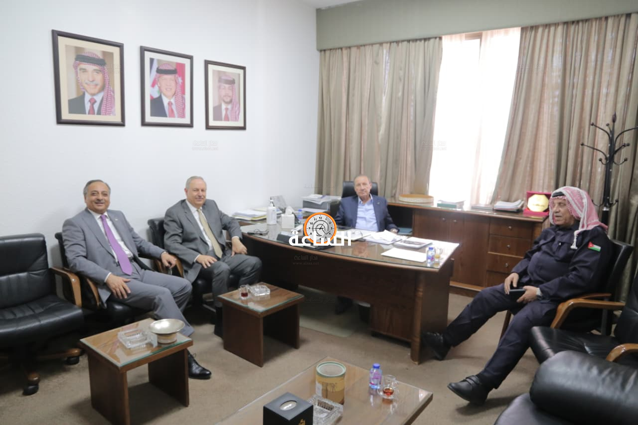 Madar Al-Saa Images 0.000145747068814428